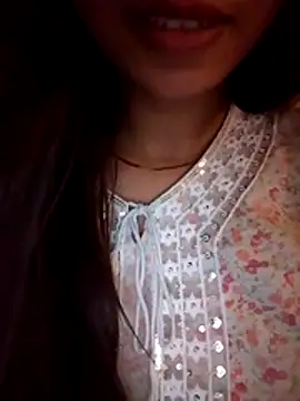 Snapshot of cute_girl_29 chatting on 9, 7, 2026 cute girl 29 online show from 9, 7, 2026