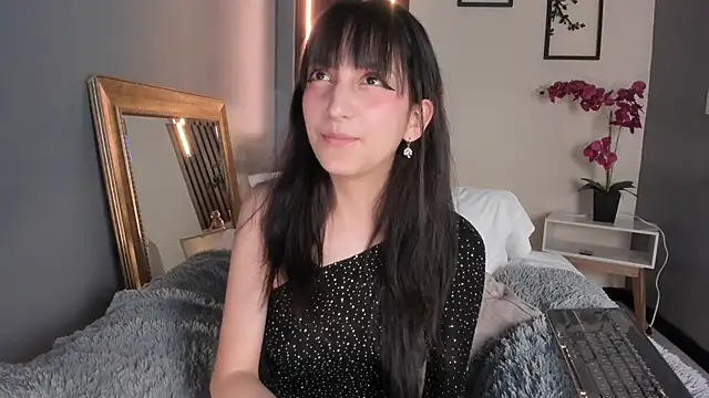 Snapshot of LunaaHarper chatting on 22, 6, 2026 LunaaHarper online show from 22, 6, 2026