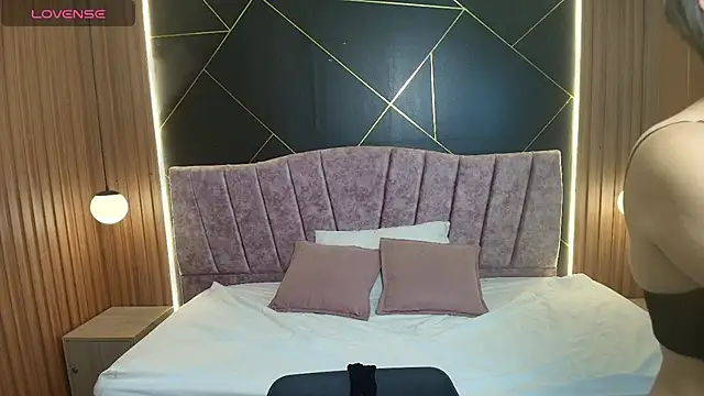 Snapshot of MoriahStorm chatting on 3, 3, 2026 MoriahStorm online show from 3, 3, 2026