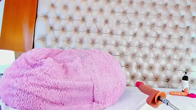 IsabellaaLux  online show from 17, 6, 2026