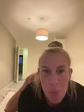 nastyblondemilf online show from 22, 2, 2026