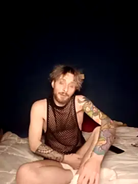 Snapshot of Magikmike94 chatting on 18, 2, 2026 Magikmike94 online show from 18, 2, 2026