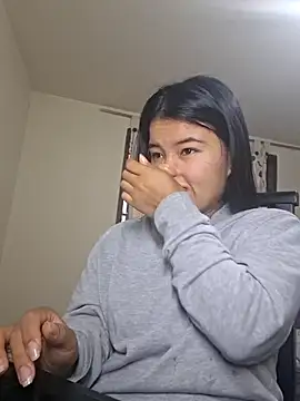 Miiia a online show from 20, 4, 2026