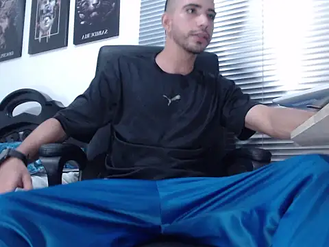 Kratoswolf online show from 5, 3, 2026