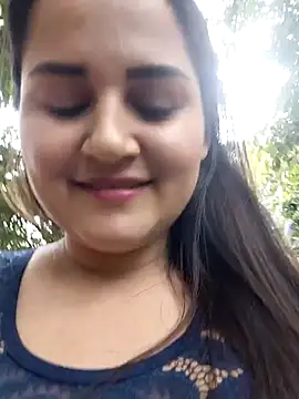 yissela92 online show from 21, 2, 2026