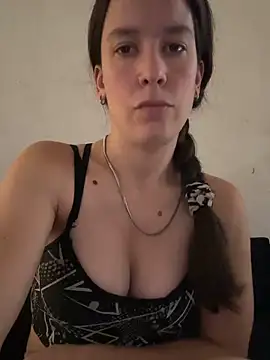 Melu12 online show from 15, 4, 2026