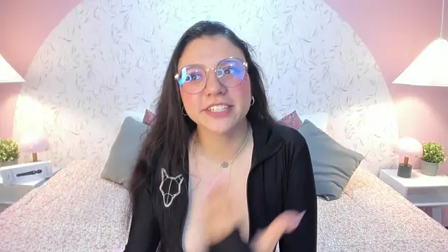 Angelie Rosebrm online show from 8, 4, 2026