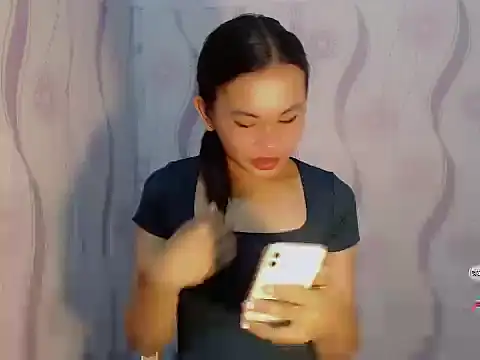 Sofia Sweetheart18 online show from 3, 3, 2026