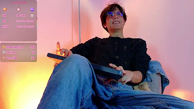 lui x dust online show from 16, 3, 2026