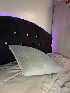 Paulha  miller online show from 10, 3, 2026