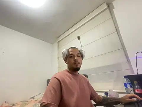 Maximo Garcia17 online show from 8, 3, 2026