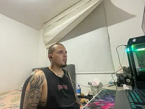 Maximo Garcia17 online show from 17, 3, 2026