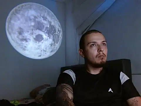 Maximo Garcia17 online show from 7, 4, 2026