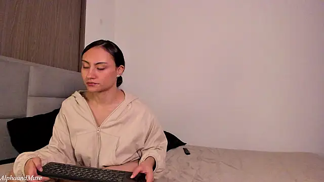 alphaandmuse online show from 2, 3, 2026