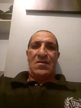 Snapshot of Massinissa75 chatting on 2, 6, 2026 Massinissa75 online show from 2, 6, 2026