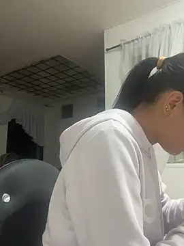 yesica2507 online show from 2, 4, 2026