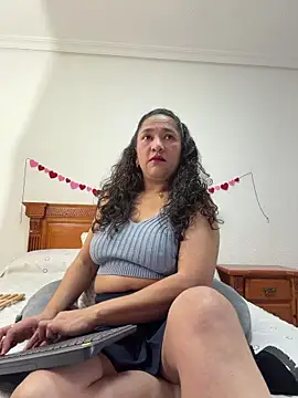 CrystalIvy online show from 10, 3, 2026