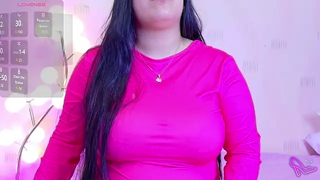 Snapshot of curvybuffgirllll chatting on 12, 5, 2026 curvybuffgirllll online show from 12, 5, 2026