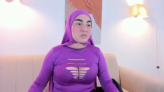 Snapshot of Malika_Noor chatting on 9, 5, 2026 Malika Noor online show from 9, 5, 2026
