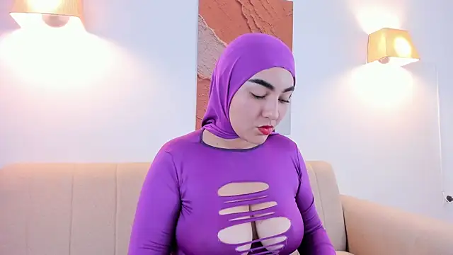 Snapshot of Malika_Noor chatting on 13, 5, 2026 Malika Noor online show from 13, 5, 2026