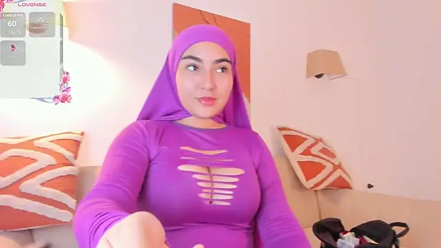 Snapshot of Malika_Noor chatting on 24, 5, 2026 Malika Noor online show from 24, 5, 2026