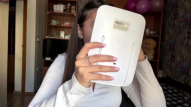 poly princess online show from 9, 3, 2026