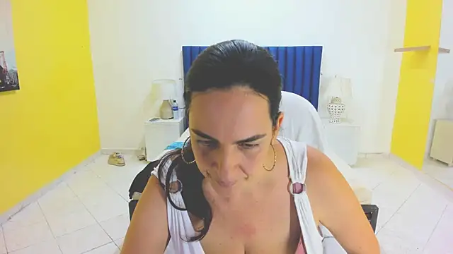Snapshot of Amy_Walls7 chatting on 4, 5, 2026 Amy Walls7 online show from 4, 5, 2026