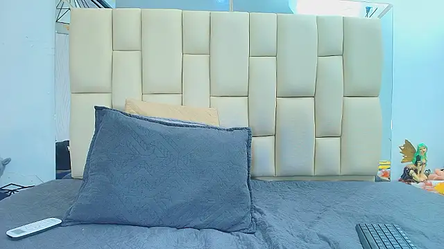 Snapshot of Lana_Sliim chatting on 5, 3, 2026 Lana Sliim online show from 5, 3, 2026