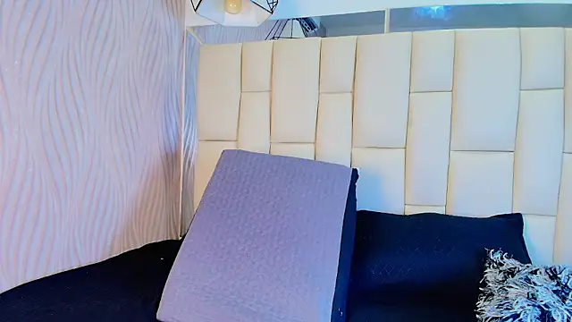 Snapshot of Lana_Sliim chatting on 1, 4, 2026 Lana Sliim online show from 1, 4, 2026