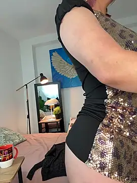 Viictoria-Jones online show from 25, 3, 2026