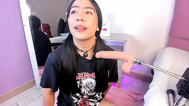 Valecute  online show from 7, 4, 2026