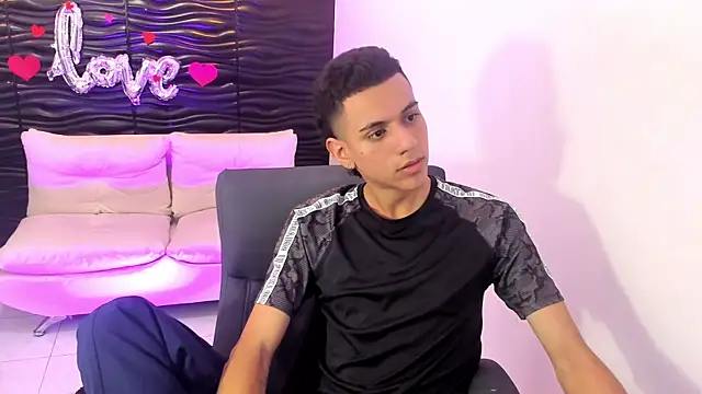 dominicjonnes online show from 15, 4, 2026