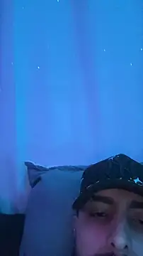 SantiagoHincapiie online show from 2, 3, 2026