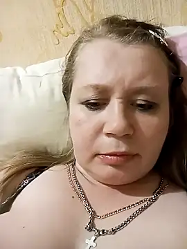 KiraStanton online show from 10, 4, 2026