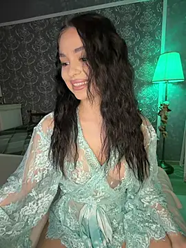 Olivia Noor online show from 11, 4, 2026