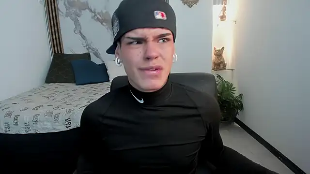 Snapshot of Mk_Desire chatting on 3, 3, 2026 Mk Desire online show from 3, 3, 2026