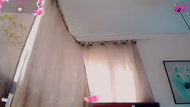 Snapshot of Abby_White__ chatting on 4, 7, 2026 Abby White online show from 4, 7, 2026
