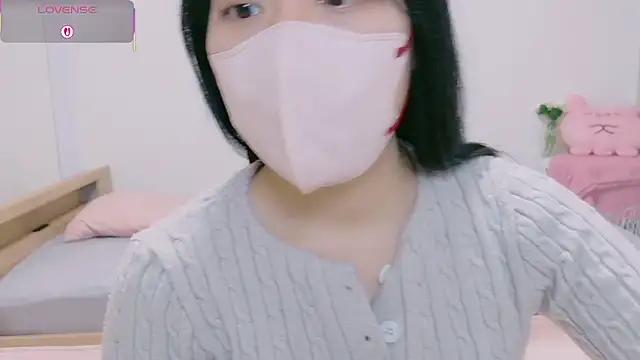 natsuka-chan online show from 14, 4, 2026