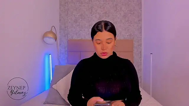 ZeynepYilmaz online show from 8, 4, 2026