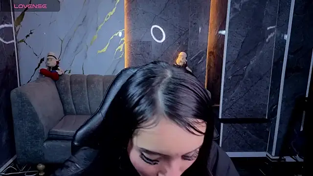 Daphne nicole b online show from 16, 4, 2026