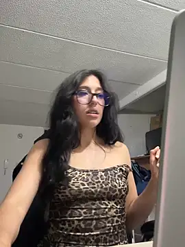 Snapshot of susi_chimm chatting on 22, 4, 2026 susi chimm online show from 22, 4, 2026