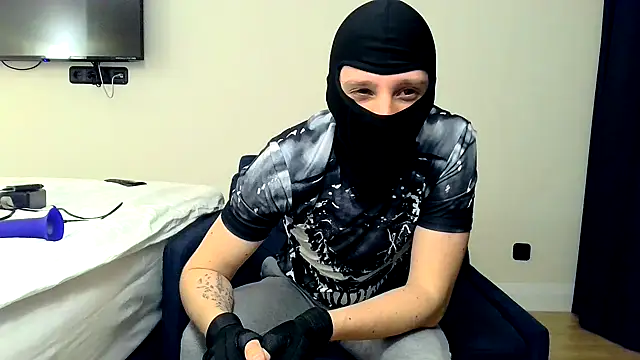 RyanRubber online show from 8, 4, 2026