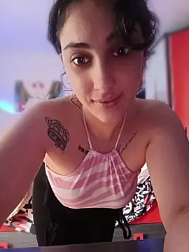 Snapshot of lagatitacantabra chatting on 2, 5, 2026 lagatitacantabra online show from 2, 5, 2026