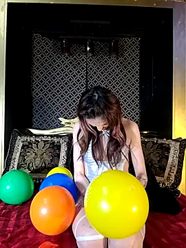 Snapshot of PhoenixStarXO chatting on 4, 4, 2026 PhoenixStarXO online show from 4, 4, 2026