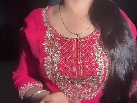 Avneet kaurr1 online show from 11, 4, 2026