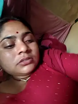 Snapshot of Aanushaka chatting on 19, 4, 2026 Aanushaka online show from 19, 4, 2026