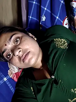 Snapshot of Aanushaka chatting on 23, 4, 2026 Aanushaka online show from 23, 4, 2026