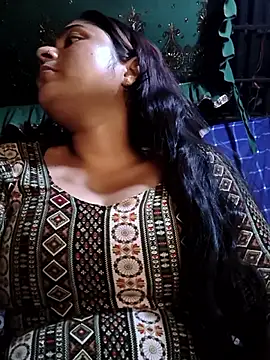 Snapshot of Aanushaka chatting on 25, 4, 2026 Aanushaka online show from 25, 4, 2026