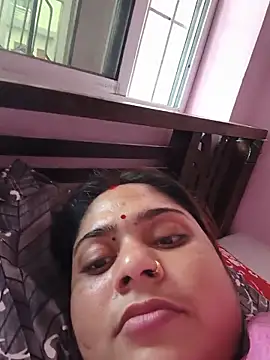 Snapshot of Aanushaka chatting on 20, 5, 2026 Aanushaka online show from 20, 5, 2026