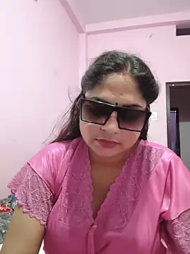 Snapshot of Aanushaka chatting on 21, 5, 2026 Aanushaka online show from 21, 5, 2026